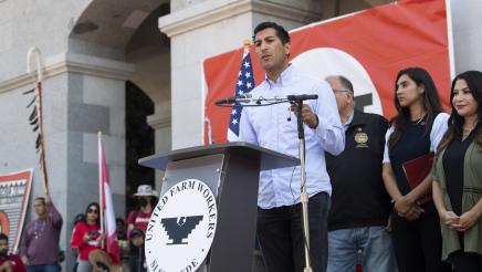 Assemblymember Robert Rivas speaks at a UFW rally.