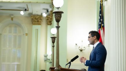 Speaker Rivas gives remarks during Organizational Session
