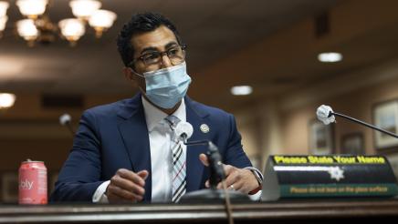 Assemblymember Rivas presents AB 2043 to Assembly Labor Committee